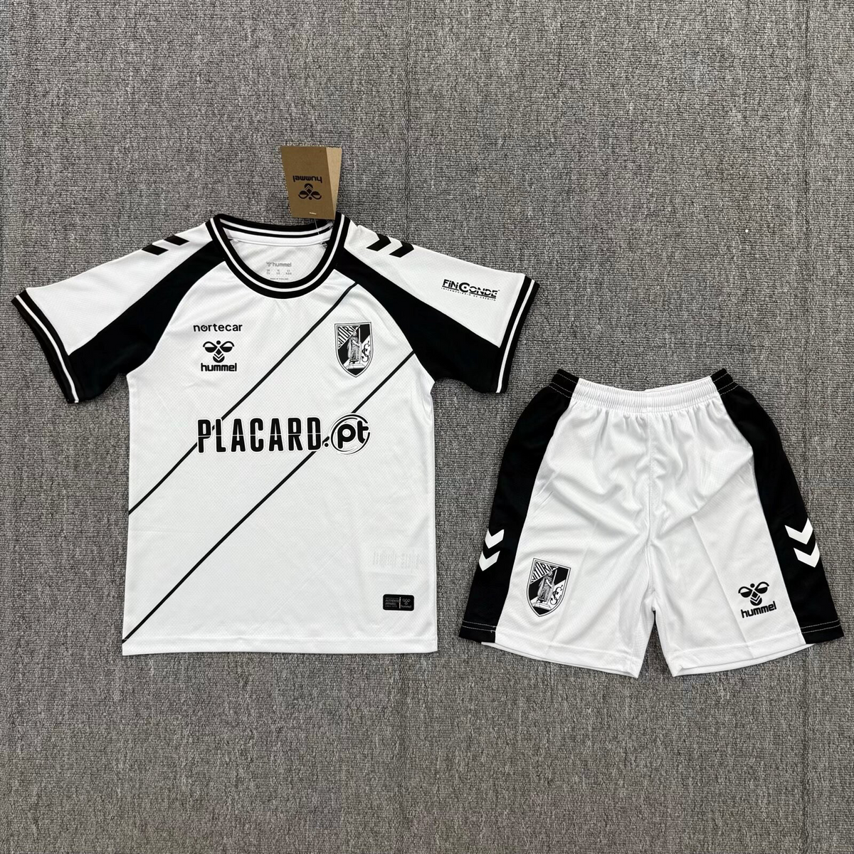 2026/27 Vitória SC Home Kids Football Kit — image 1 of 2