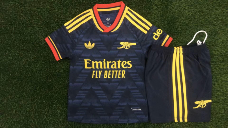 2026/27 Arsenal Away Kids Football Kit — image 1 of 1