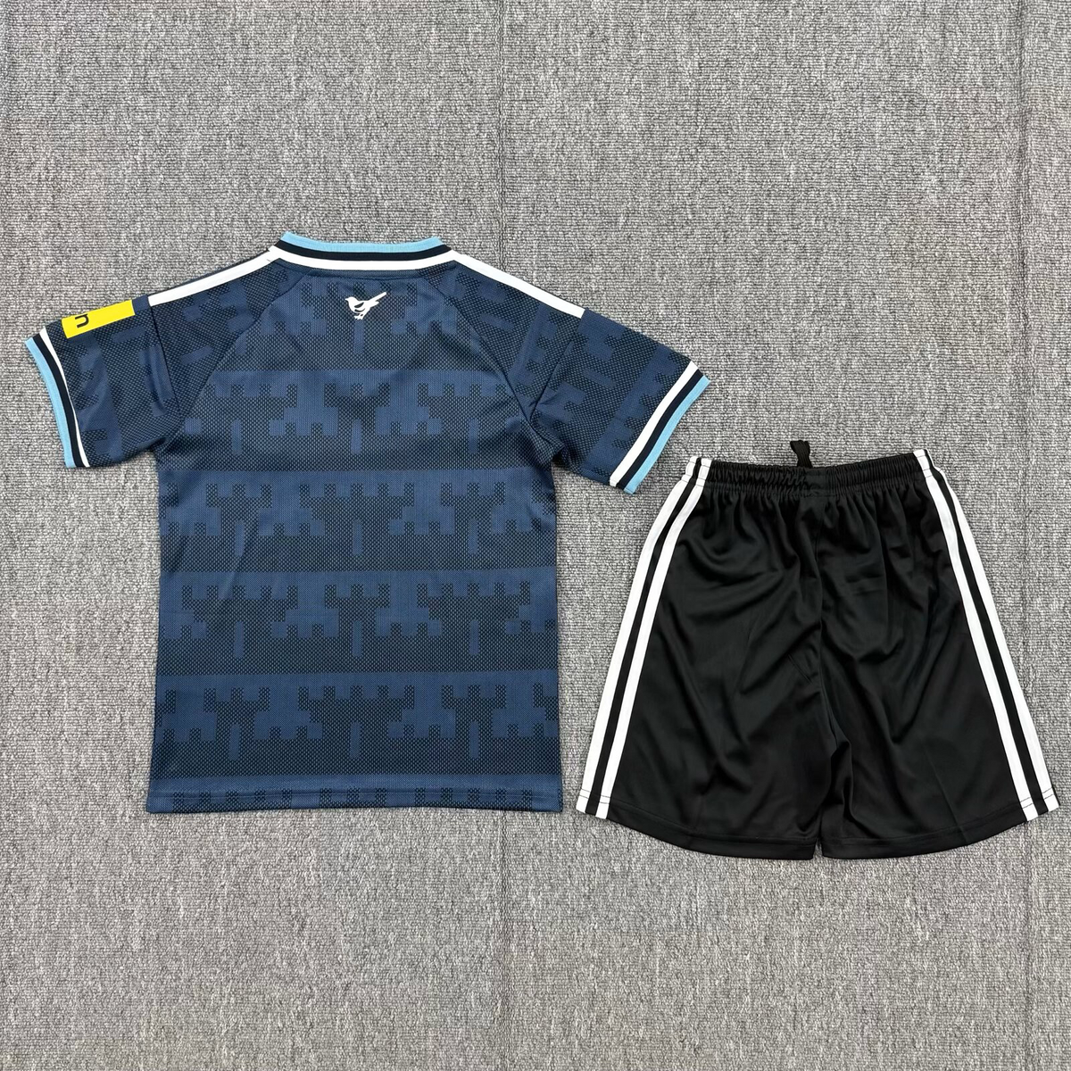 2026/27 Newcastle United Away Kids Football Kit — image 2 of 2