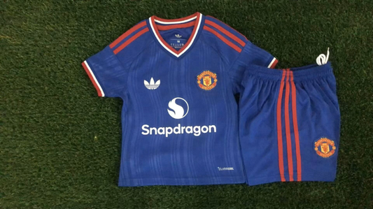 2026/27 Manchester United Away Kids Football Kit — image 1 of 1