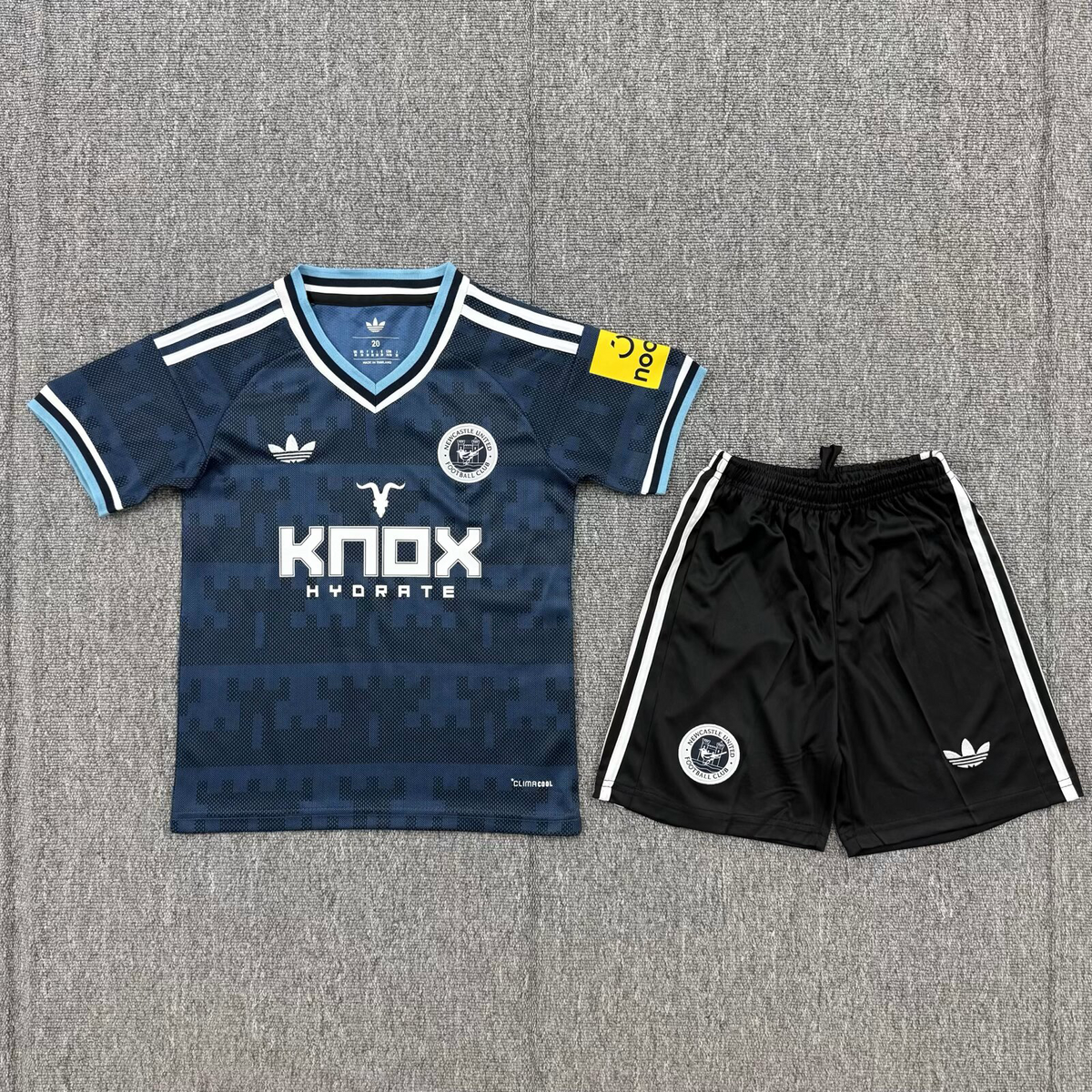 2026/27 Newcastle United Away Kids Football Kit — image 1 of 2