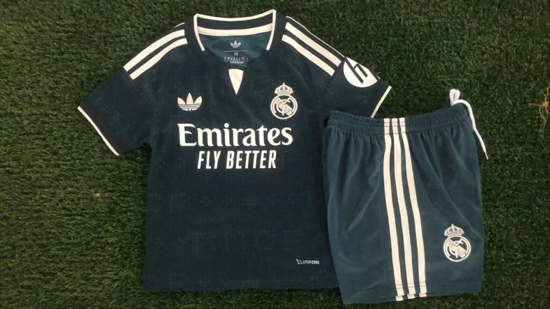 2026/27 Real Madrid Away Kids Football Kit — image 1 of 1